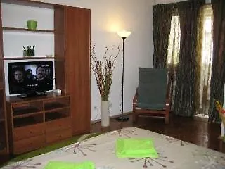 Rainbow Apartments Bucharest 3*,